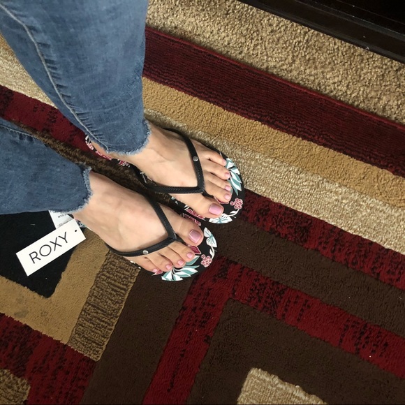 Roxy Flip Flops